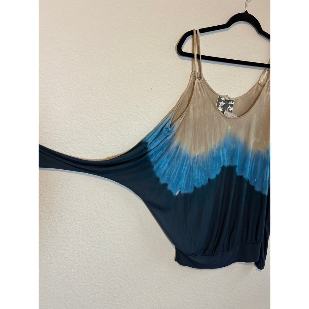 Young Fabulous & Broke | (NWT) Blue/Tan Tie Dye Cold Shoulder Top | Med - Picture 6 of 10